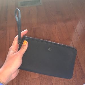 LULULEMON wristlet